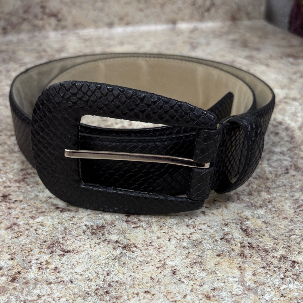 Coldwater Creek Black Textured Medium Belt